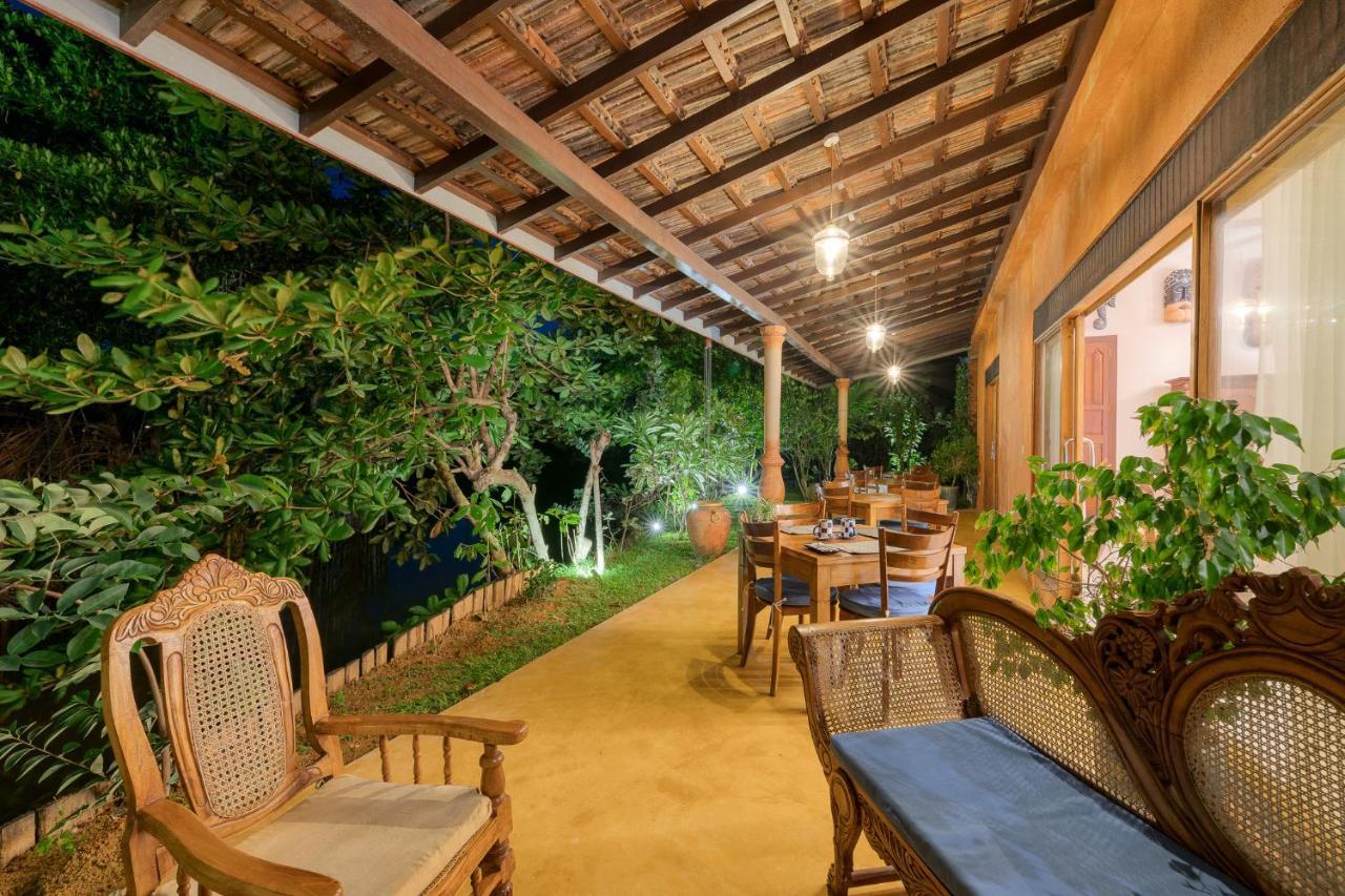D Canal House Mirissa Exterior photo